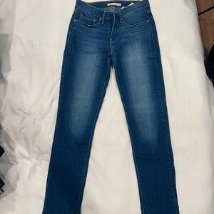 Levi's Women's Straight Leg Jeans in Deep Blue
